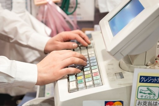 ≪松屋銀座≫11/12～12/22期間限定！百貨店でのギフトカウンターレジスタッフ　★時給1,700円のサムネイル画像